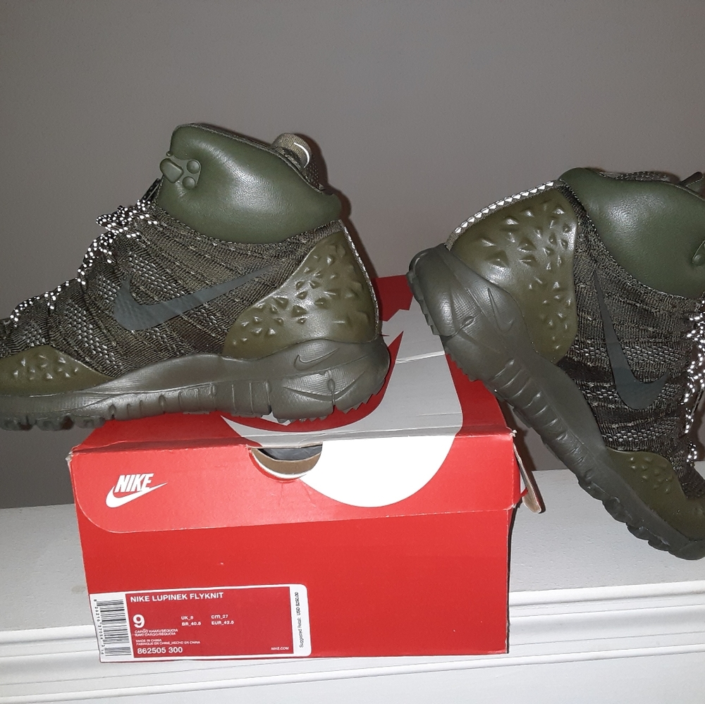 Nike lupinek flynit hiking g boots